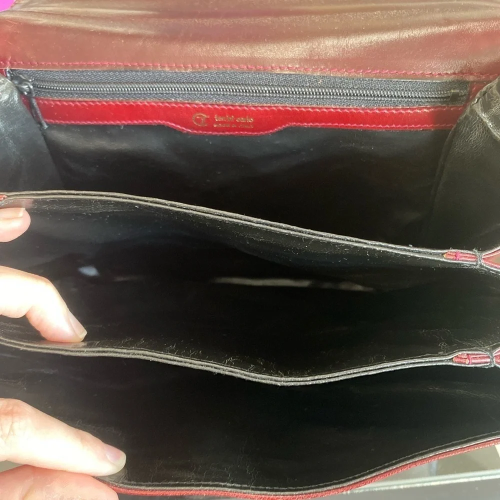 Chic Burgundy Leather Crossbody Bag